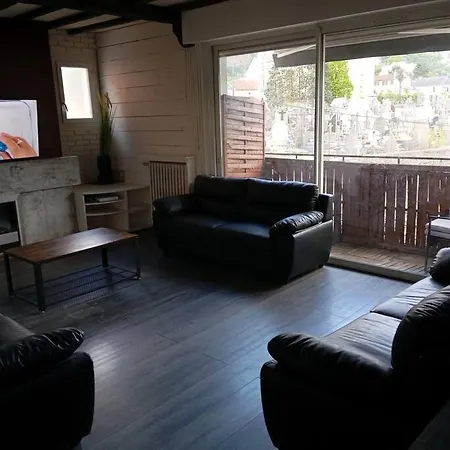 Proche Sanctuaire Duplex 12 Voyageurs 150m2 Lit Bebe Et Balcon Fumeur En Exterieur