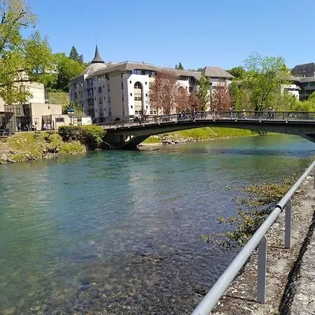 Proche Sanctuaire Duplex 12 Voyageurs 150m2 Lit Bebe Et Balcon Fumeur En Exterieur * Lourdes
