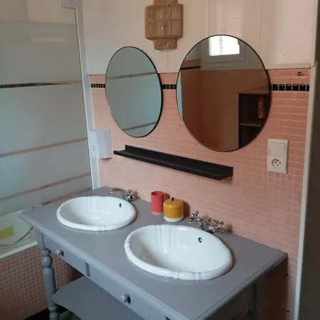 Proche Sanctuaire Duplex 12 Voyageurs 150m2 Lit Bebe Et Balcon Fumeur En Exterieur Apartment Lourdes